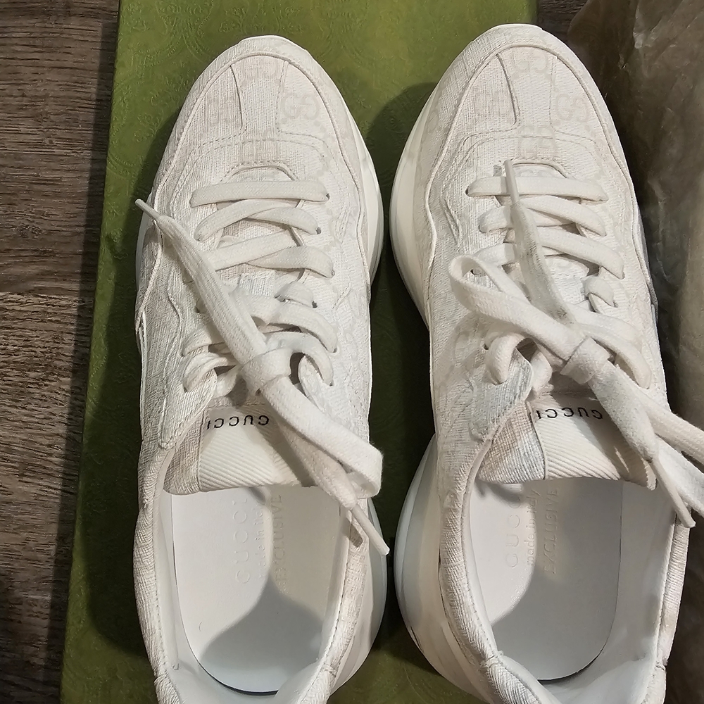 Gucci Ryton Women's White Sneakers - Picture 6 of 7